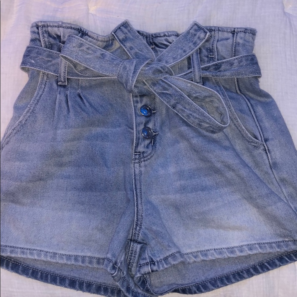 American eagle “mom shorts”